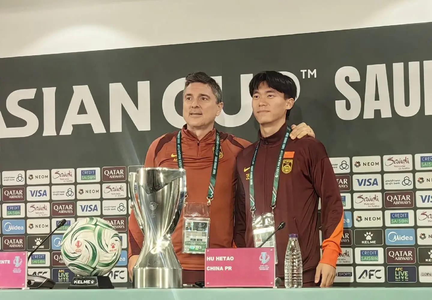 lpl季后赛时间-高强度工作50天，安东尼奥病了，发布会喊话：我们会努力创造奇迹