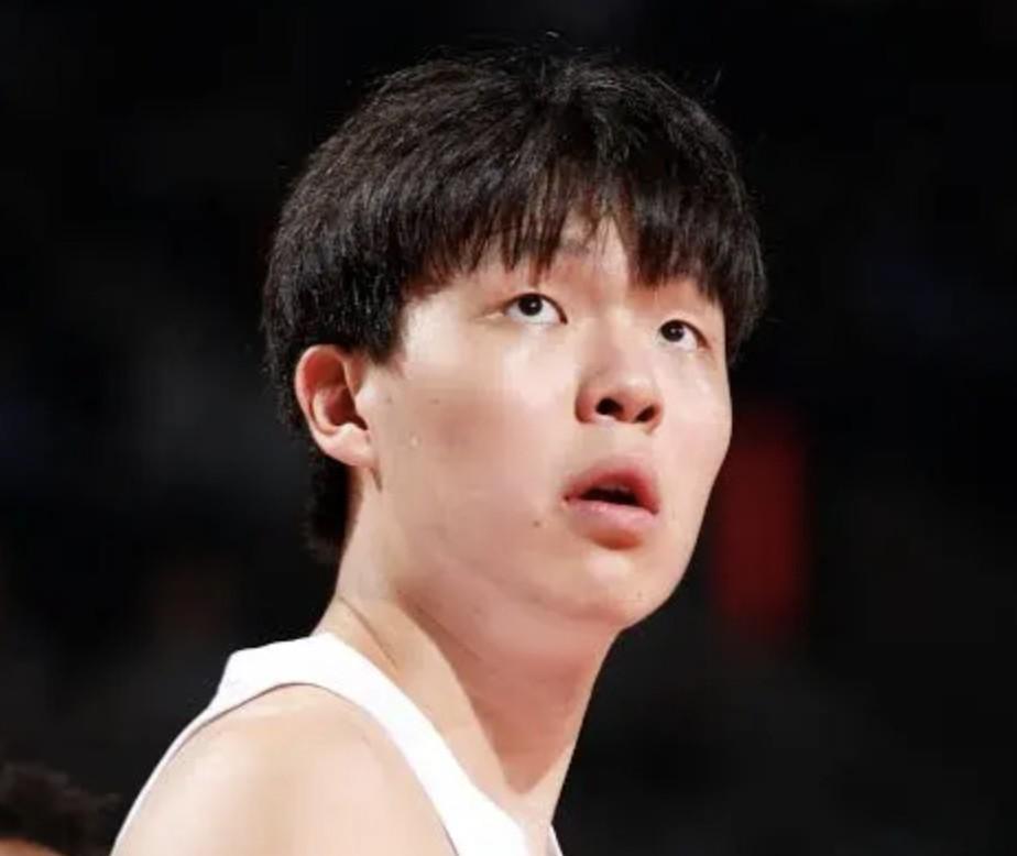 lpl比赛安排-记者：杨瀚森因伤加之长途返程，今日不出战混音队比赛